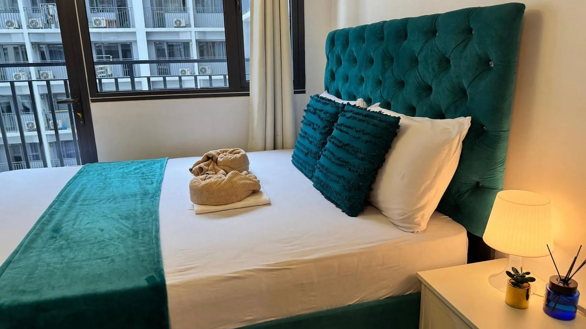 14102 Shore 2 Residences Cozy 1Br With Balcony By Prime Stay Manila Apartment