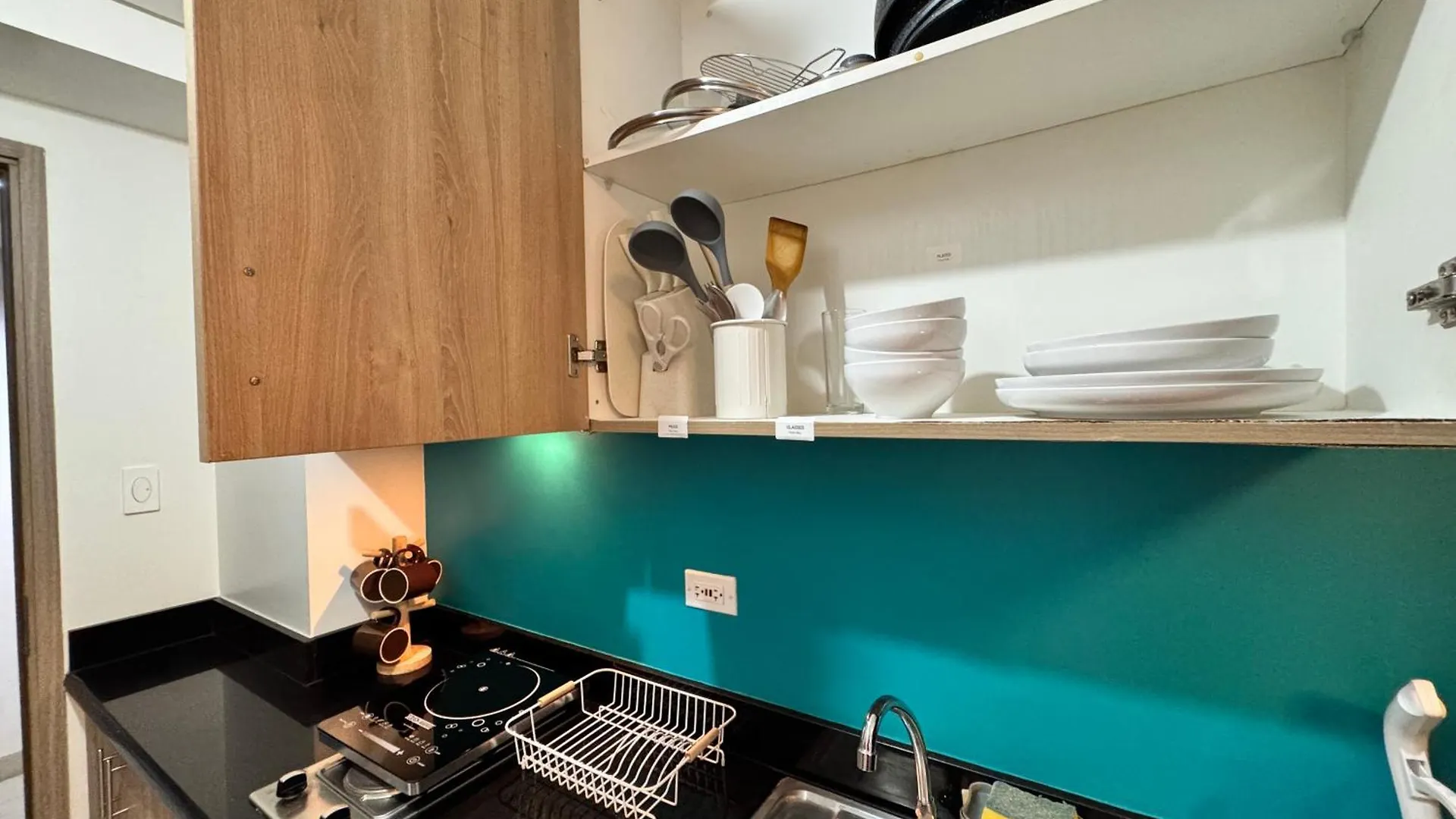 14102 Shore 2 Residences Cozy 1Br With Balcony By Prime Stay Manila Philippines