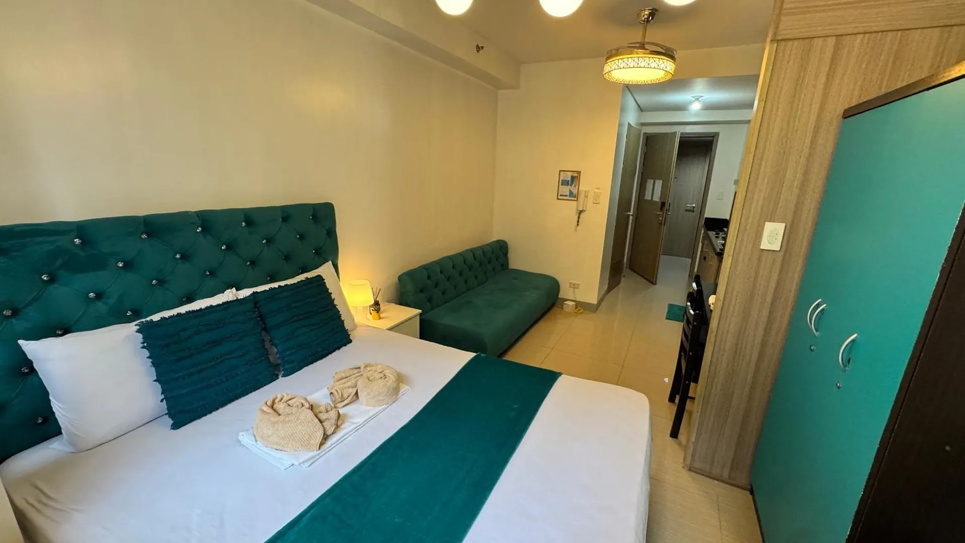 14102 Shore 2 Residences Cozy 1Br With Balcony By Prime Stay Manila 0*,  Philippines