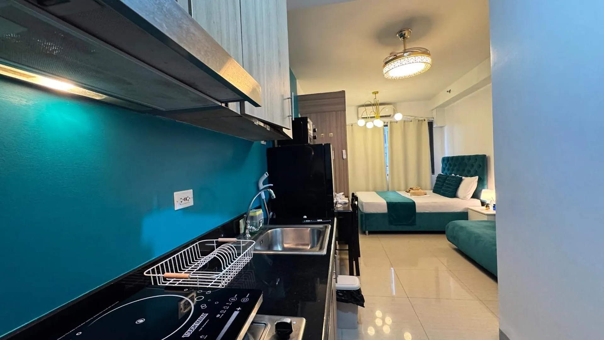Apartment 14102 Shore 2 Residences Cozy 1Br With Balcony By Prime Stay Manila