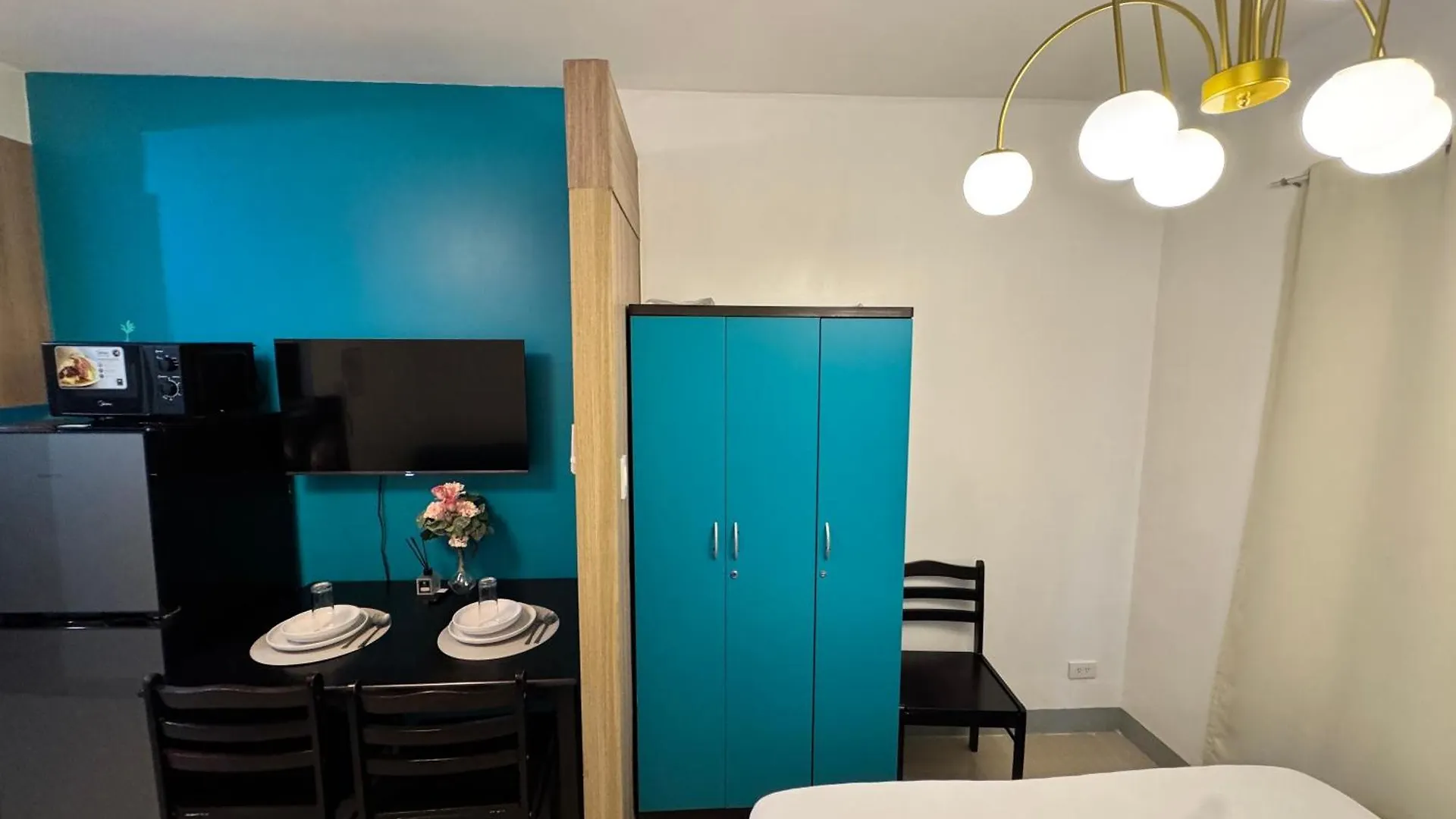 Apartment 14102 Shore 2 Residences Cozy 1Br With Balcony By Prime Stay Manila