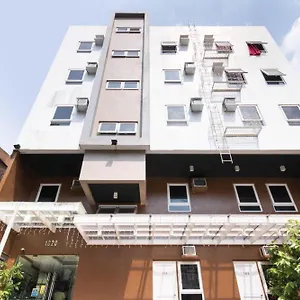 3* Hotel Oyo 152 Sangco Condotel